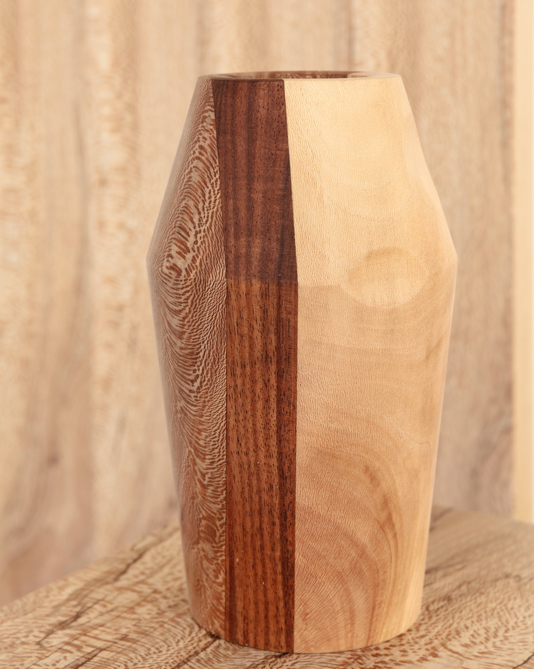 BUMP VASE - Nick Alyward